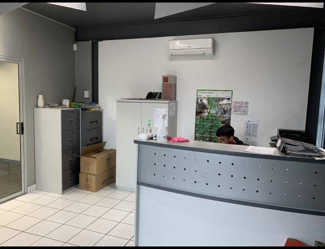 INDUSTRIAL PROPERTY TO RENT IN PAARDEN EILAND